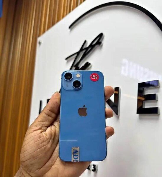 iPhone 128 Go Bleue Débloquée