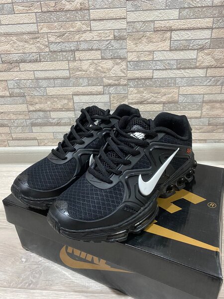 МУЖСКИЕ КРОССЫ NIKE AIR MAX 19.