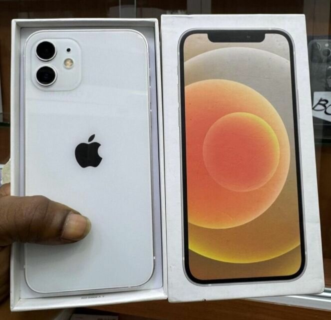 iPhone 12 Blanc 64Go Déverrouillé