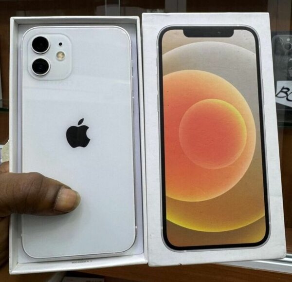 iPhone 12 Blanc 64Go Déverrouillé