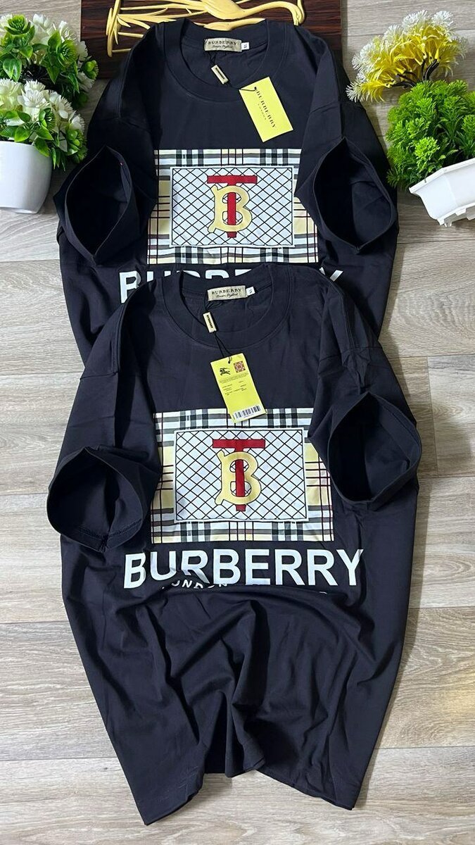 T-shirts Burberry Collection