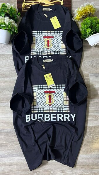 T-shirts Burberry Collection