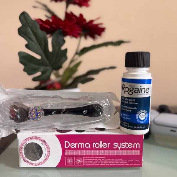 ROGAINE SOLUTION PLUS DERMA ROLLER