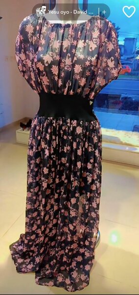 Robe longue fleurie élégante