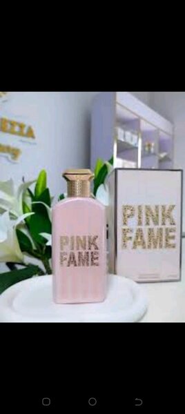 Pink fame perfume