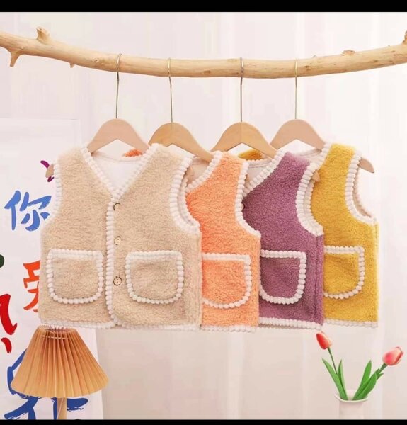 Жилеточки для девочек