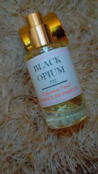 Essences de parfum homme et femme.