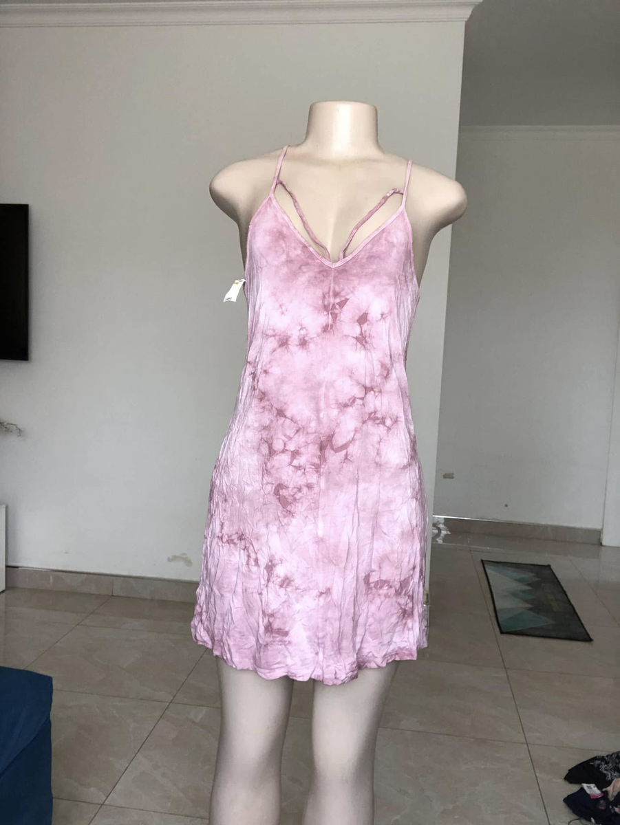 Dress rose