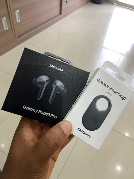Samsung Galaxy Buds3 Pro + Smart tag2