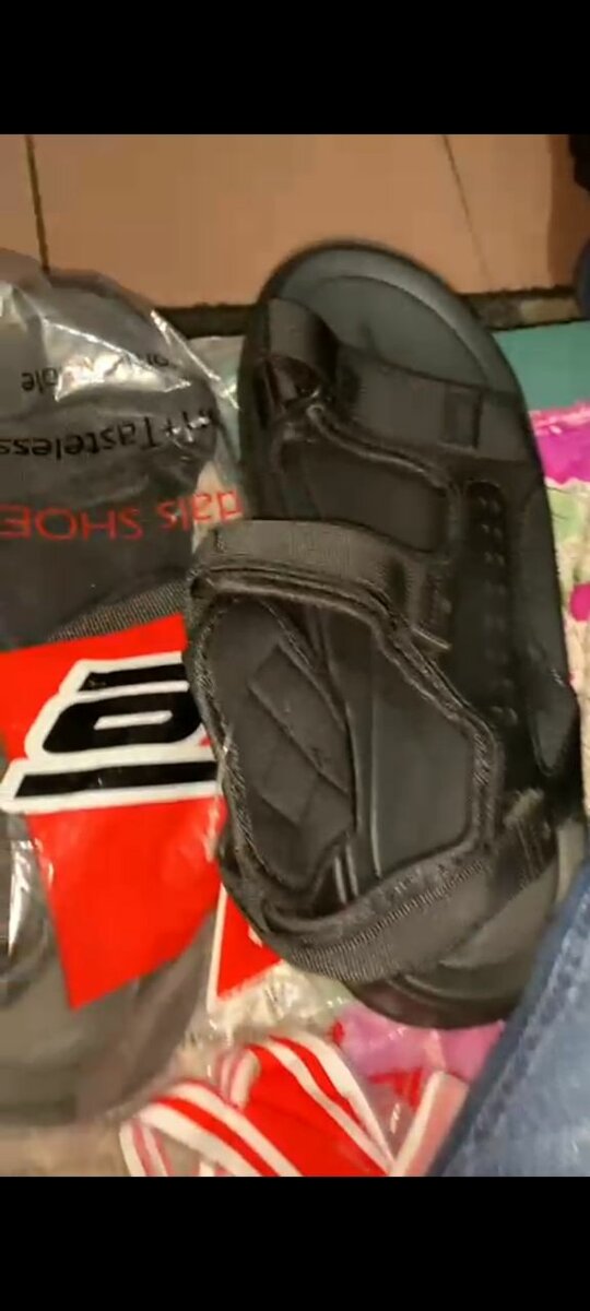 Sandales noires pour hommes