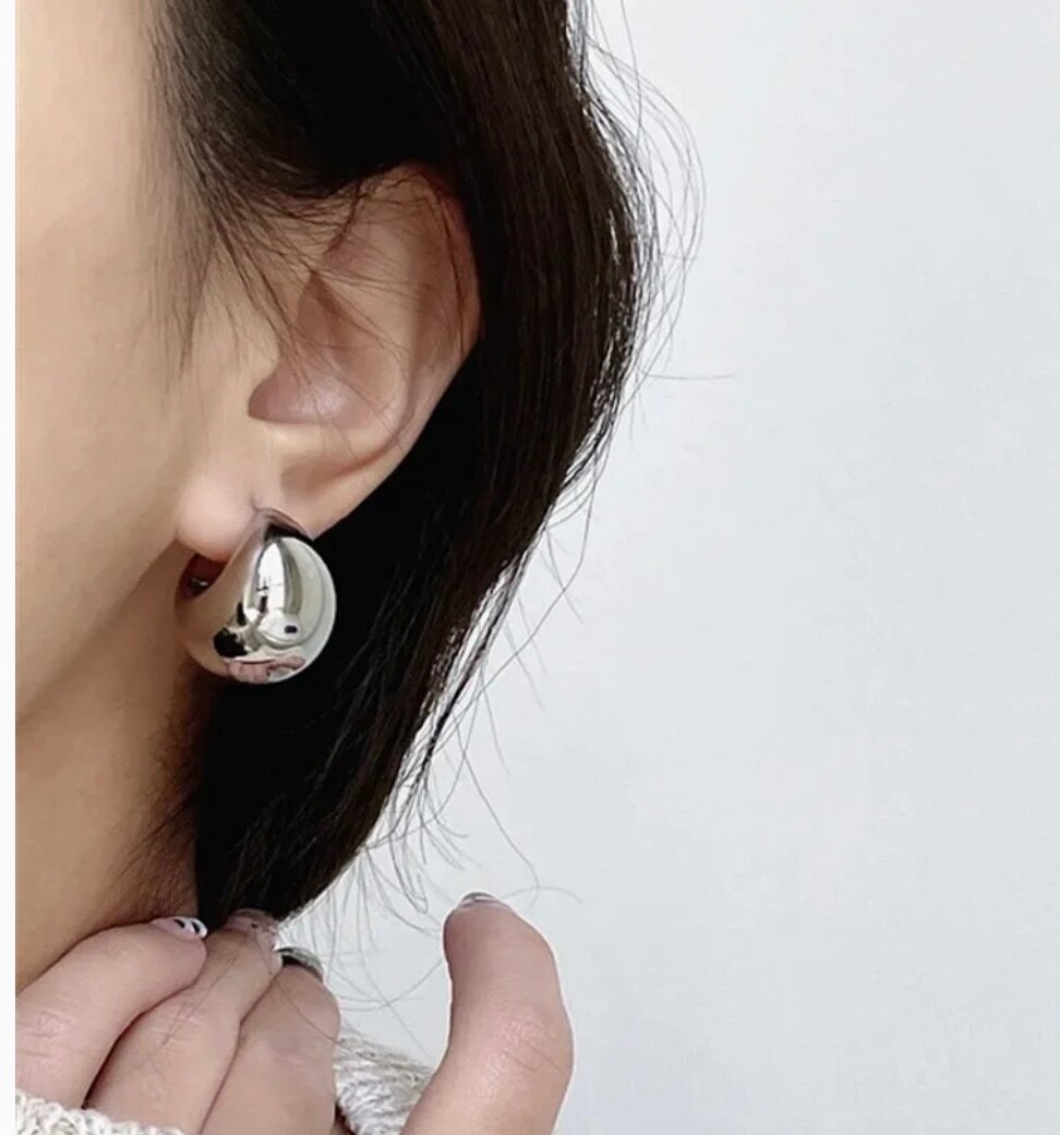 Silver Earrings.