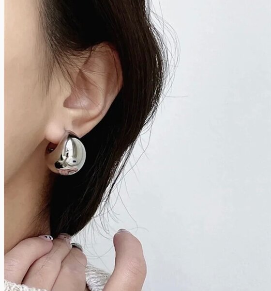 Silver Earrings.