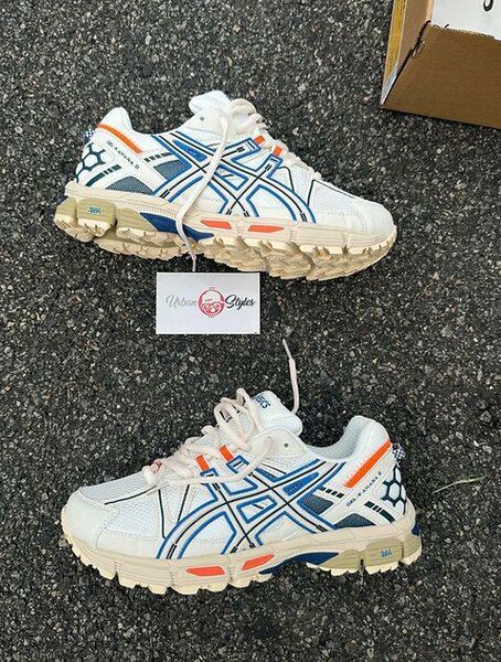 Chaussures ASICS