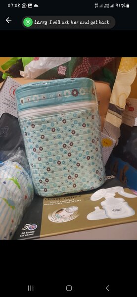 Feeding bottles with warmer