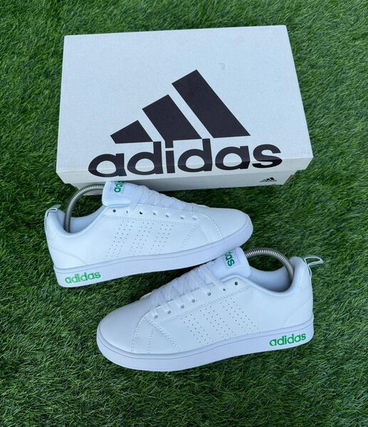 Adidas Sneakers Blanc Classiques