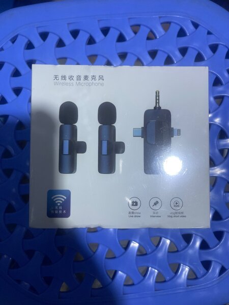 Wireless Clip-on Microphone Set