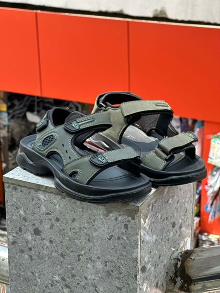 Sandales confortables homme