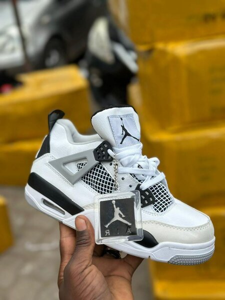 Jordan 4