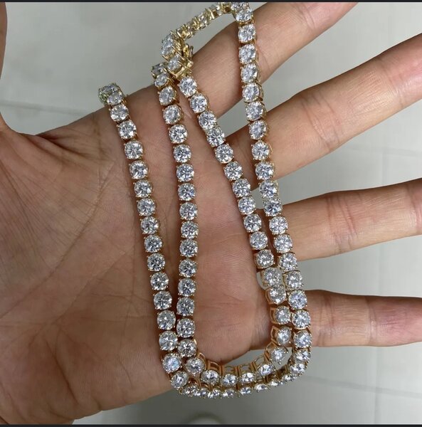 Necklace diamond