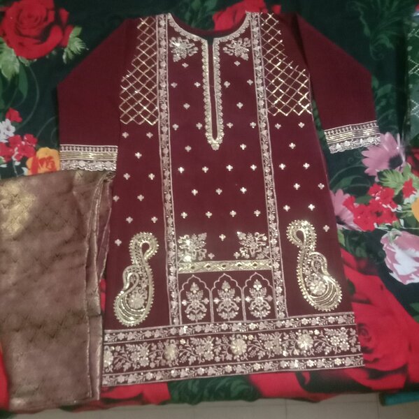 Velvet Stitch ladies 2 piece