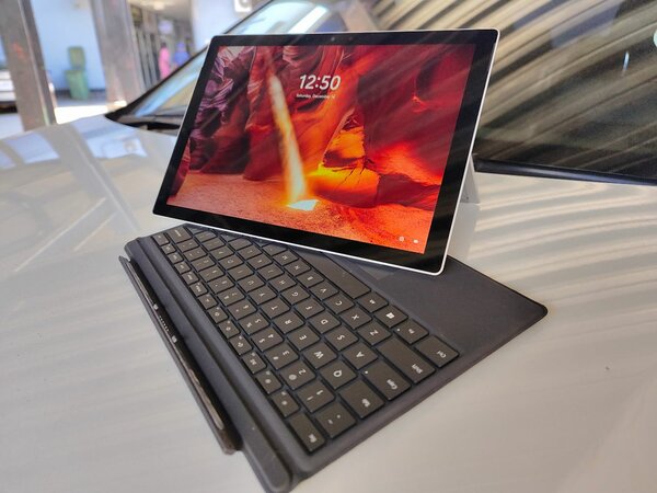 Microsoft Surface Pro 7