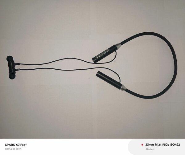 Écouteur bluetooth cou suspend