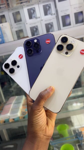 Smartphones 128GB - Triple Camera