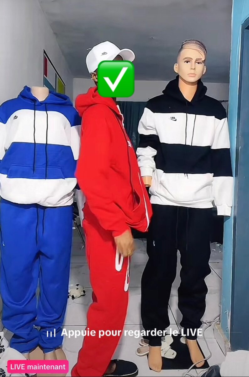 Ensemble de sport à capuche