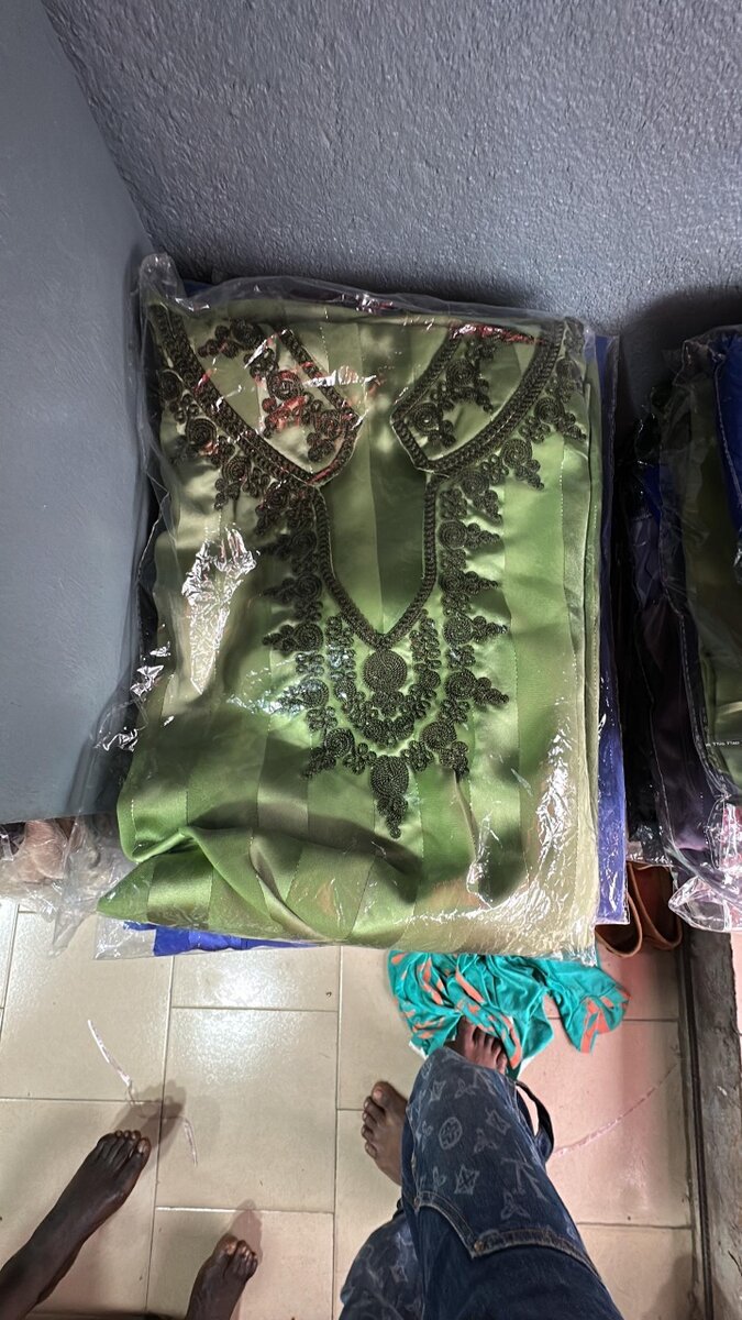 Djellaba en satin élégant