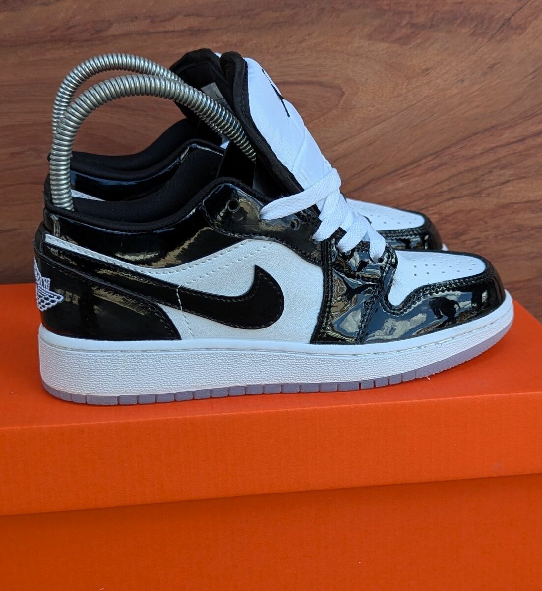 JORDAN 1 LOW SE (SPECIAL EDITI