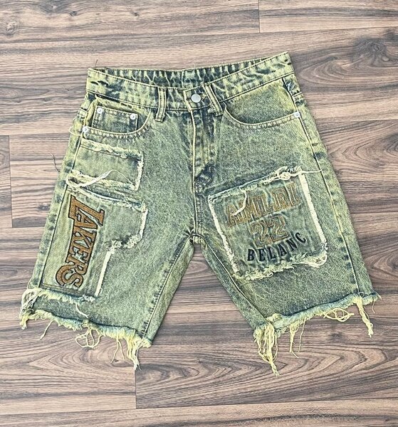 Shorts en denim déchirés