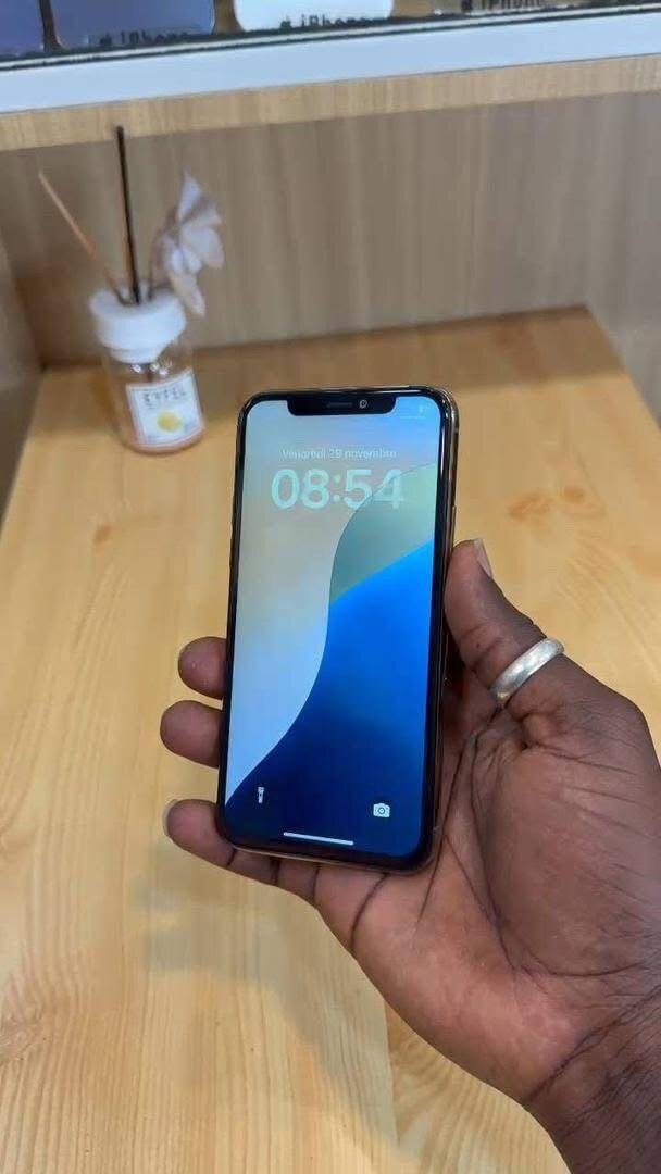 iPhone 11pro 64giga sans Face ID