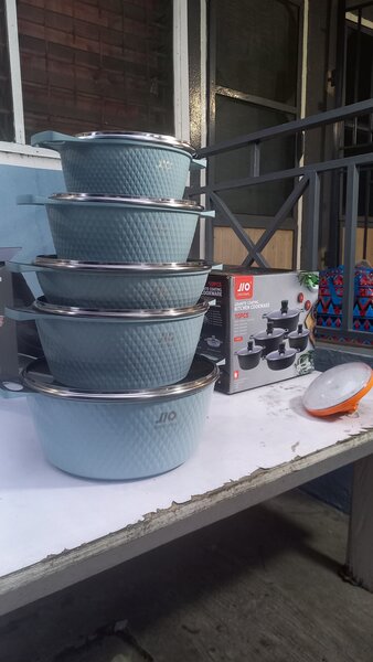 Non-sticker cookware