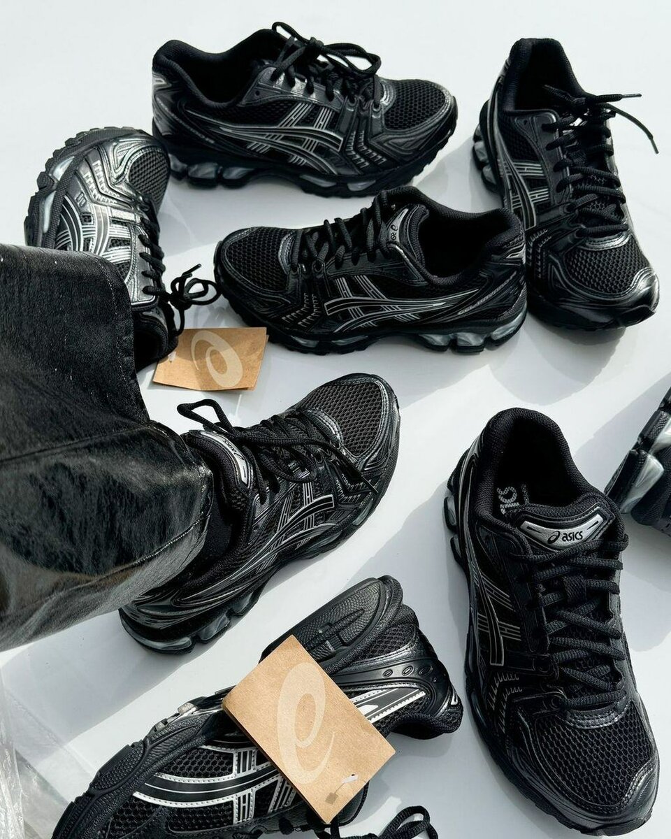 Chaussures de course Asics confortables