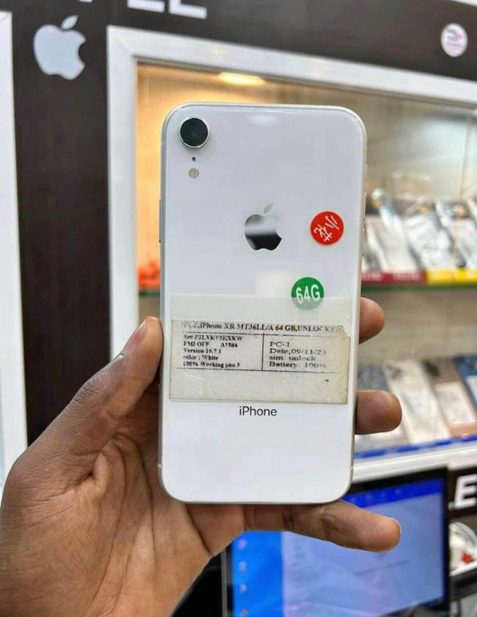 iPhone XR 64GB Blanc Débloqué