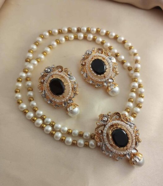 Ladies wedding set Necklace and earrings