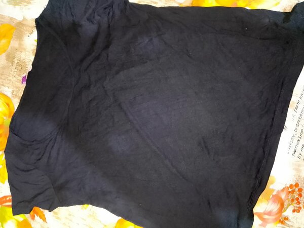 T-shirt noire basique unisexe