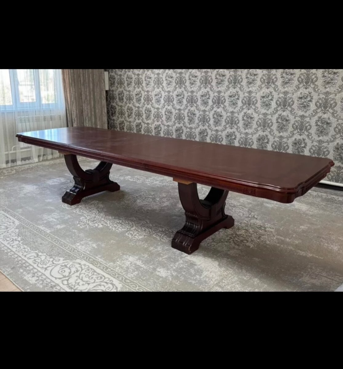 ПРОДАЕТСЯ СТОЛ