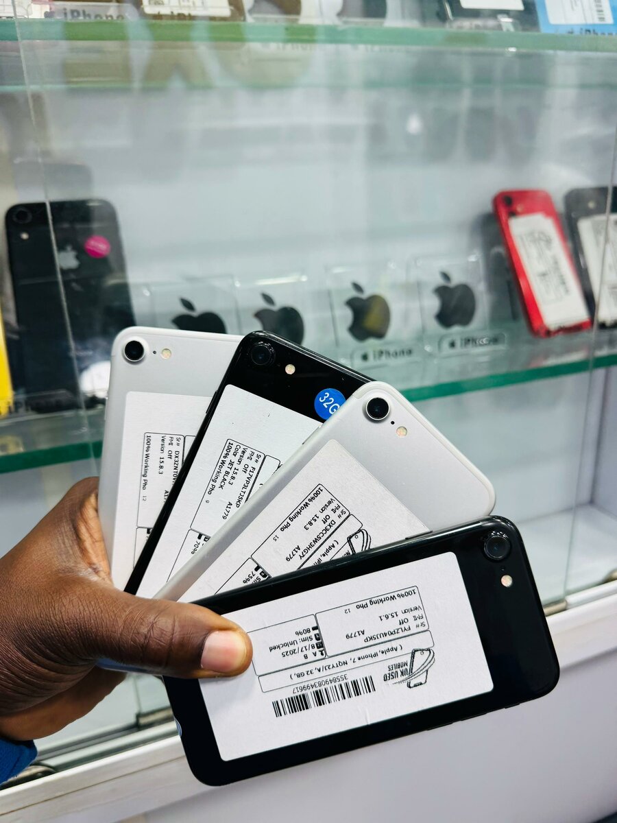 7 simple 32Go Casi neuf