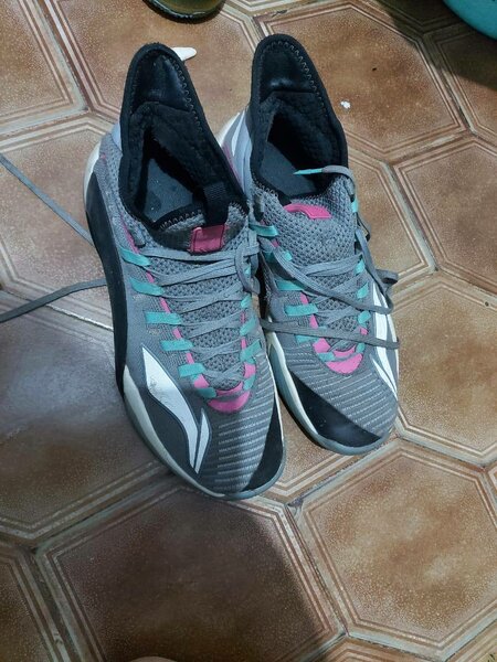Chaussures de sport modernes