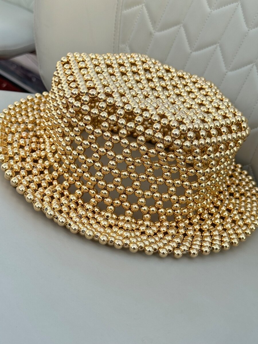 Шляпа из бусин, ручной работы