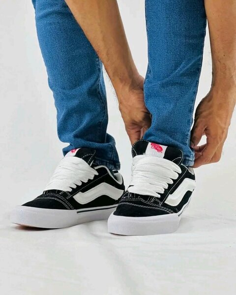 Vans skool knu