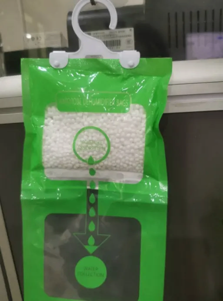 4 absorbeurs d'humidité 230g