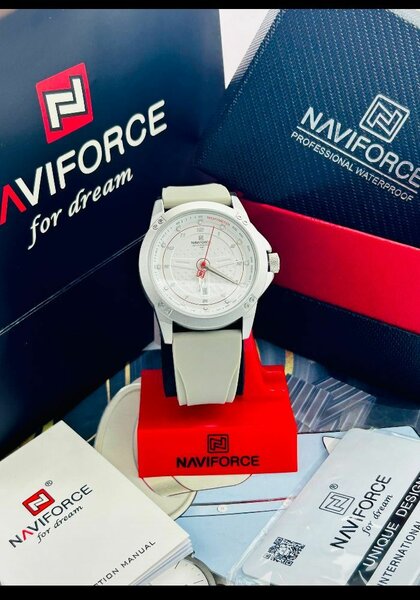 Montre Naviforce Étanche Design