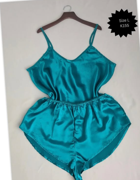 T-shirt and shorts blue