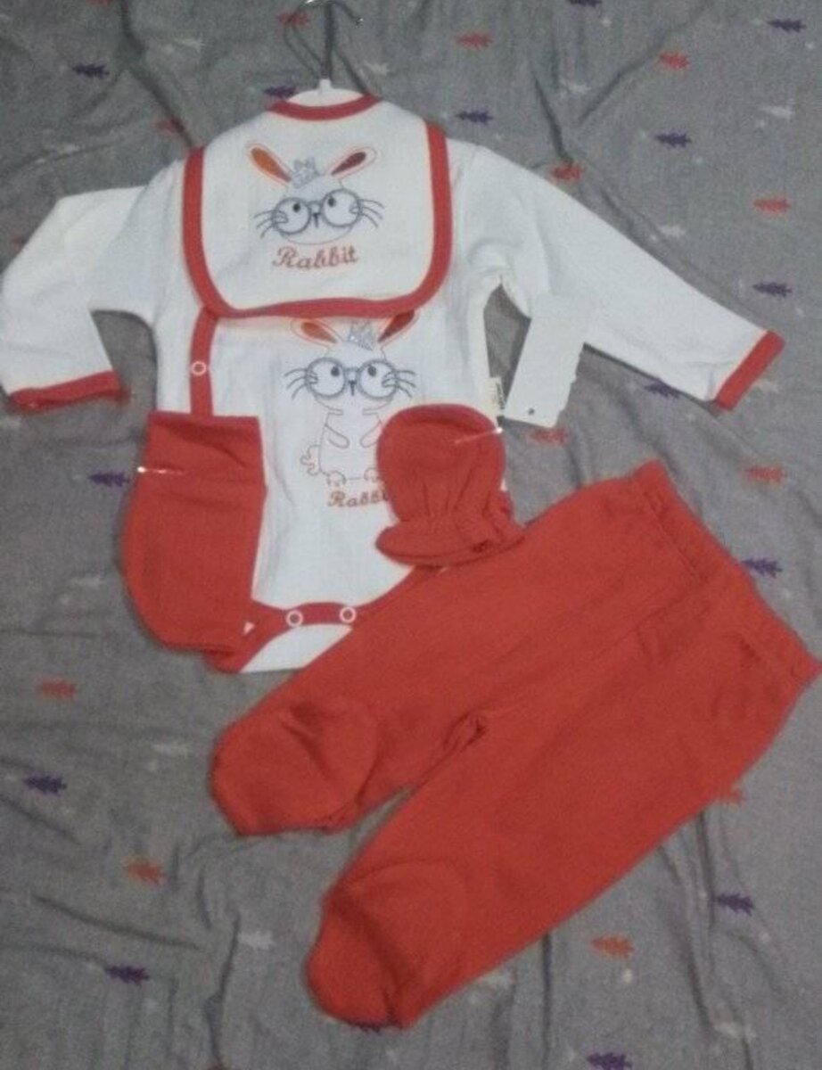 Vêtements de bébé