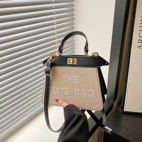 Sac à main chic en toile