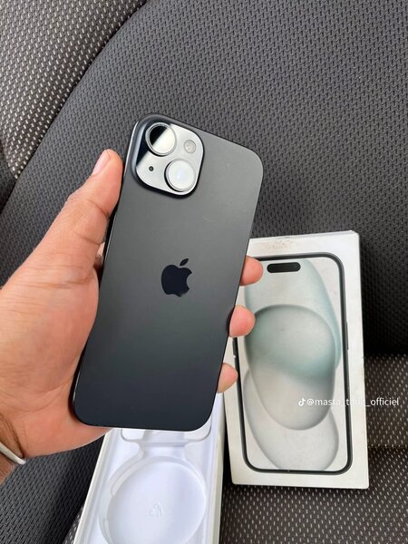 iPhone 15 simple 128Go