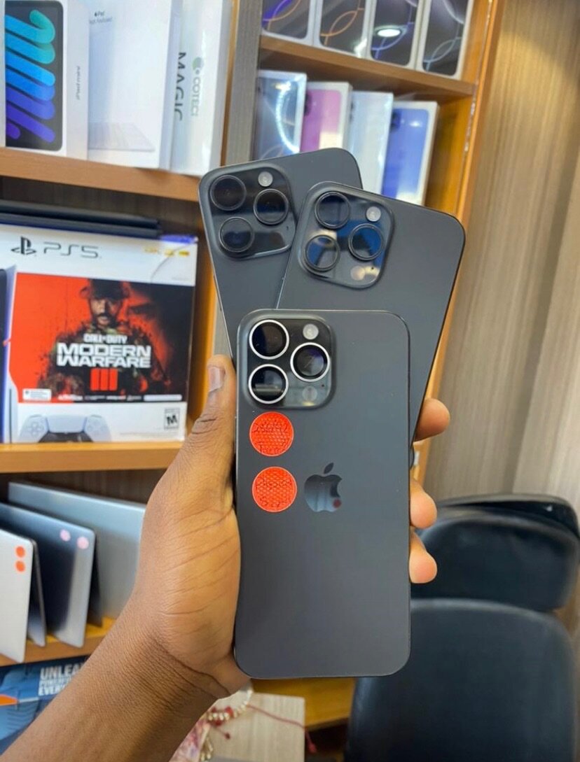 iPhone 15pro max (UK)