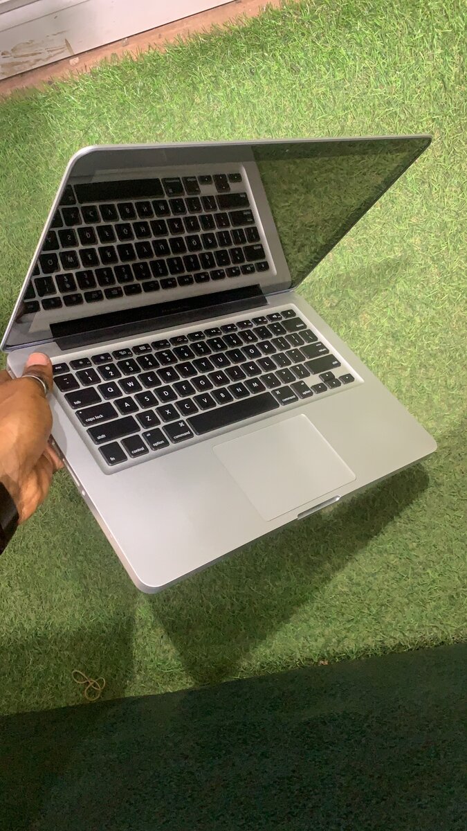 MacBook Pro 2012 model 128 SSD 6G memory 13inch